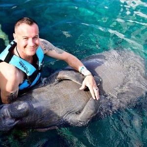 Meet your Posher, Christopher